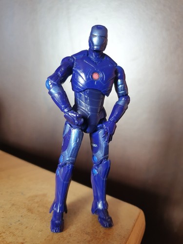 STEALTH BLUE IRON MAN Marvel Hasbro 
