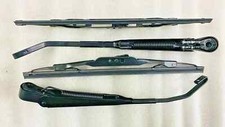 Suzuki Samurai SJ410 413 nur Rechtslenker Scheibenwischerblatt & Arm Kit