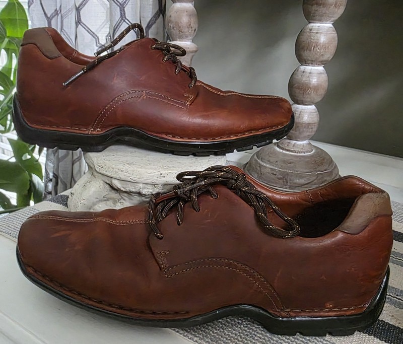 MENS COLE HAAN BROWN LEATHER causal shoes SIZE 9 EUC