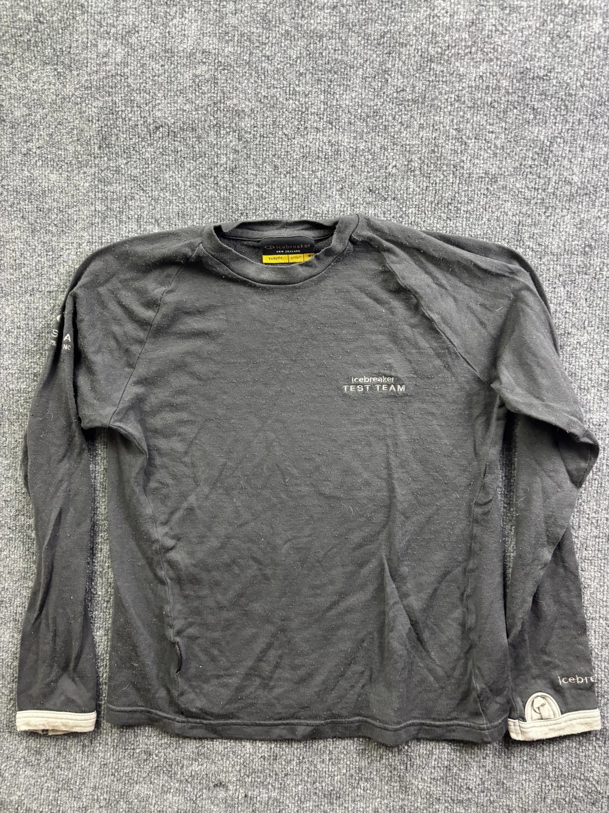 Icebreaker Shirt Mens Medium Black Long Sleeve Bodyfit Merino Base Layer Top