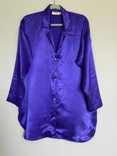 VICTORIA'S SECRET WOMEN'S SLEEP SHIRT SIZE:M/L PURPLE SATIN LONG SLEEVE COLLARED