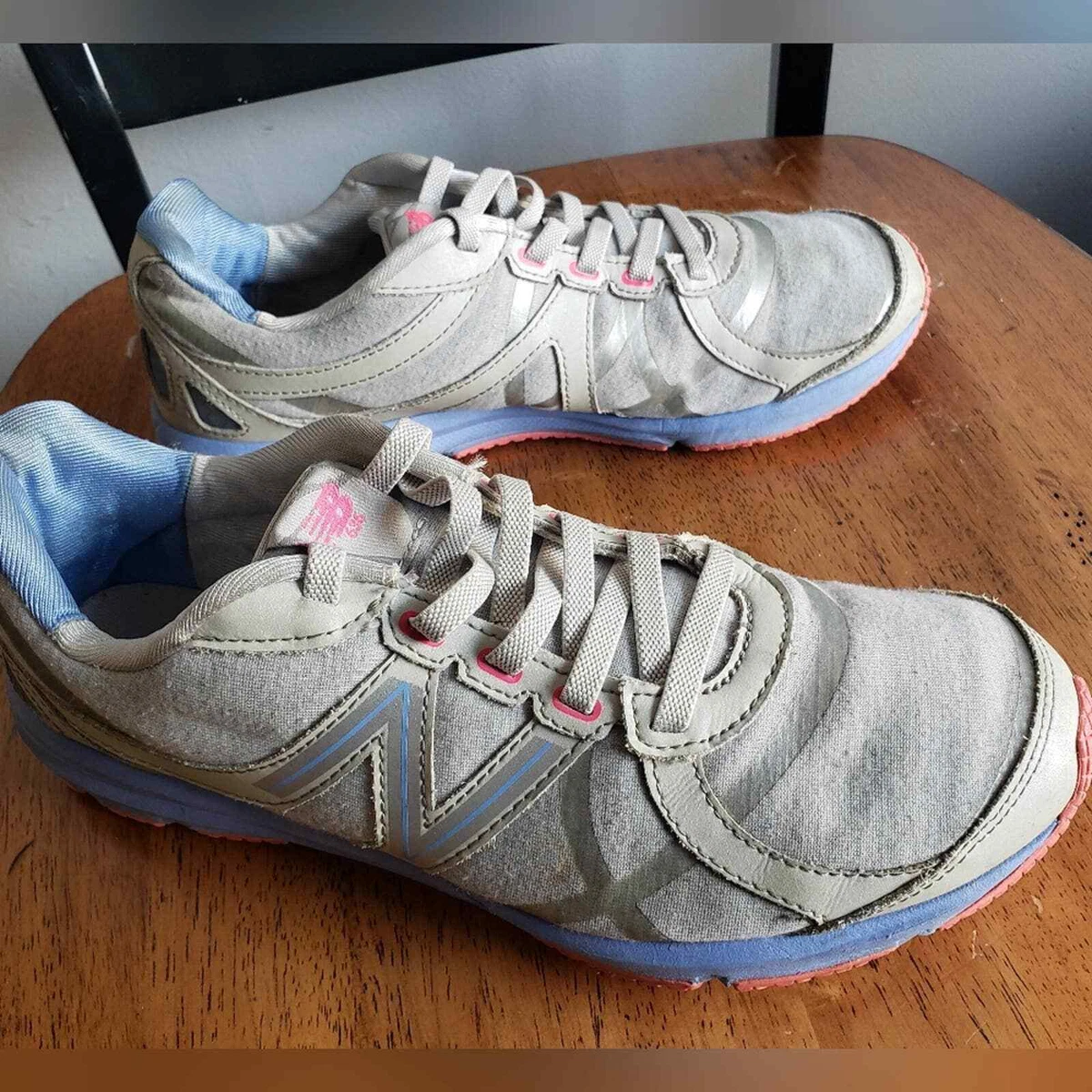 Self tying laces 2025