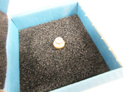 FRANKFURT LASER COMPANY CO FLC-860-1000-100 LASER DIODE 860 nm 1W 9mm TO can, PD