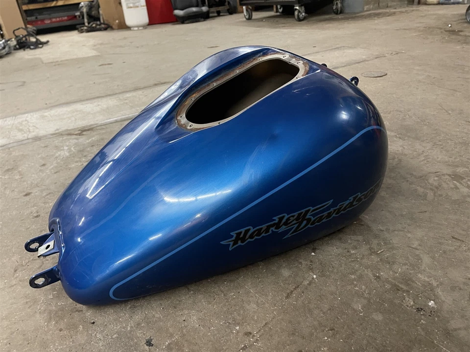 Harley Davidson FXDCI Dyna Super Glide Custom 04 05 OEM Fuel Gas Tank Reservoir - Image 2 of 4