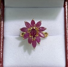 14k Solid Yellow Gold Pear Shape Ring, Natural Ruby .Sz 7.5, 3.08 Grams