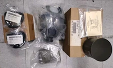 New Sealed M40 Military-Spec Field Mask Size Small Hood, Canister, And Bag