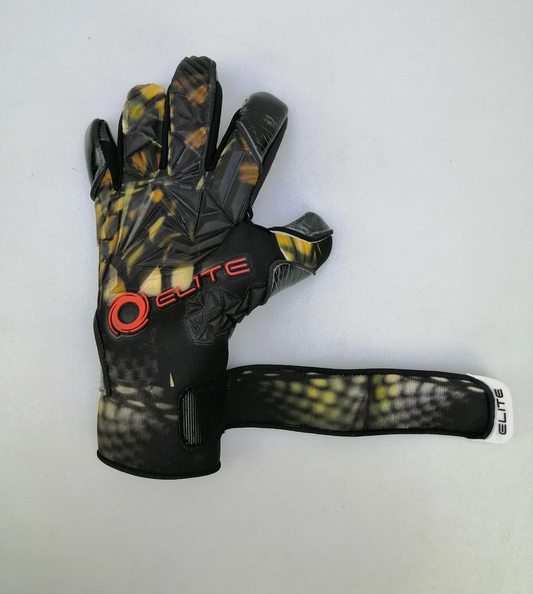 Adidas telstar goalkeeper best sale gloves