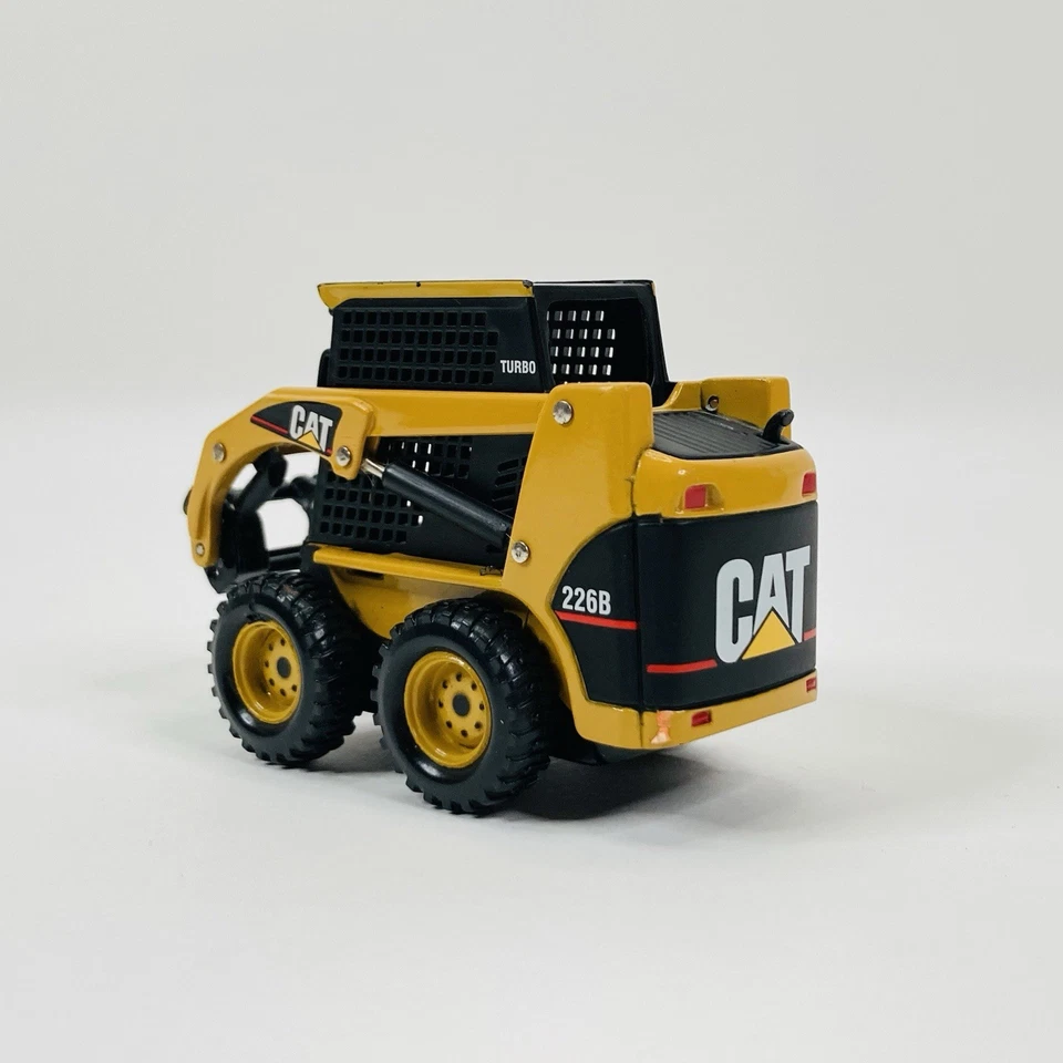 Norscot 1/32 Scale Diecast Cat 226B Turbo Skid Steer Loader Excellent No-Bucket - Image 2 of 4