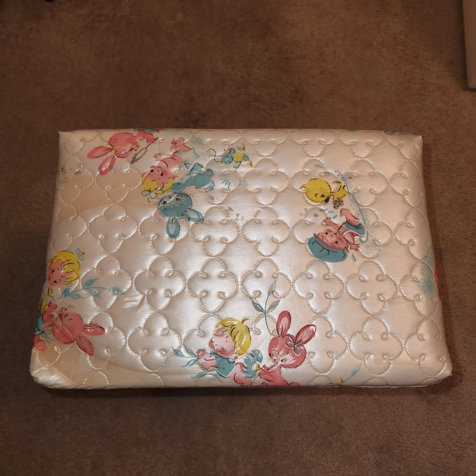 VTG Badger Wicker Woven Laundry Hamper Clothes Basket Ducks & Bunnies Nursery - Image 4 of 4