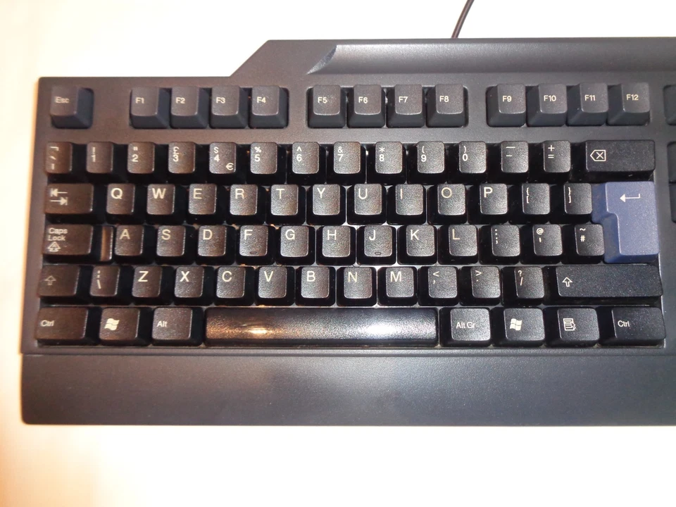 IBM SK-8820 Black PS/2 Keyboard (P/N 89P8337) - Image 2 of 4