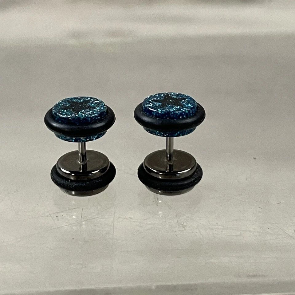 Pendientes Azul Brillante Negro Estrella Falsos Conos y Tapones Acrílico 18G Foto 2 de 4
