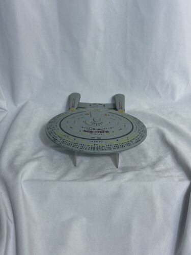 Star Trek TNG 12" USS Enterprise NCC-1701-D Bluetooth Speaker w/ LED's & SFX - Picture 2 of 10