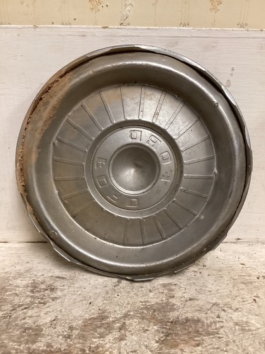 1957-1959 Ford Fairlane Ranchero Galaxie 14” Hubcap - Picture 6 of 8