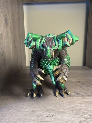 Bandai kaiju Monster Rush Ultra Frontier Earth Gomora w/ live sign RARE US STOCK