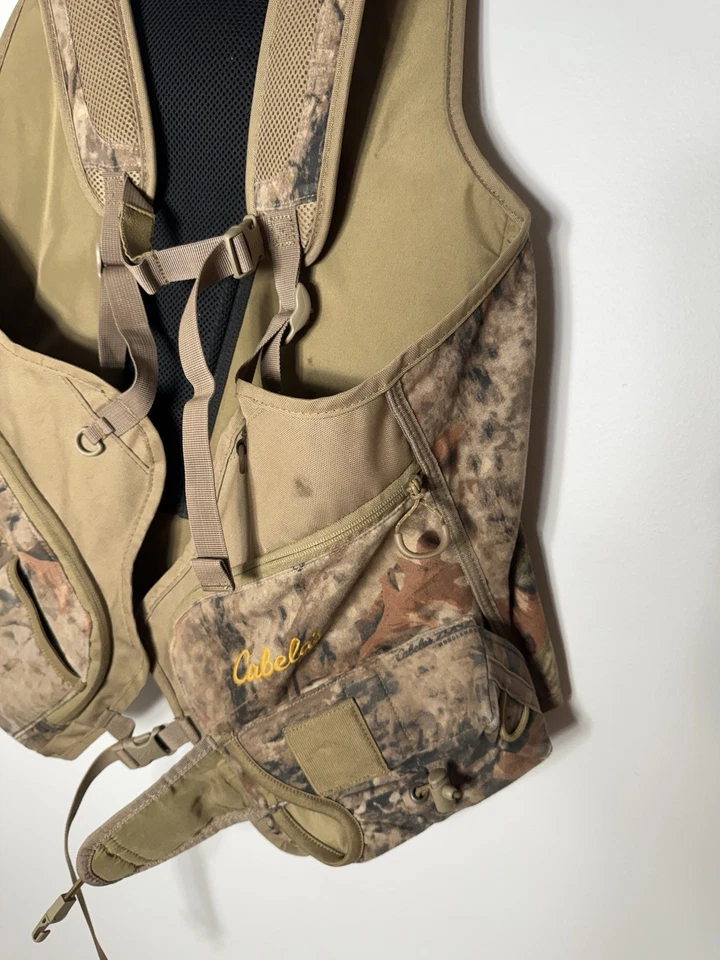 Cabela’s Foul Hunting Camouflage Vest Carrier Turkey Hunting - Image 2 of 4