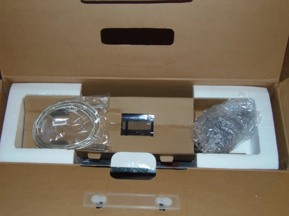 New Canon CanoScan 8400F Flatbed Scanner Film Photos - Image 2 of 3