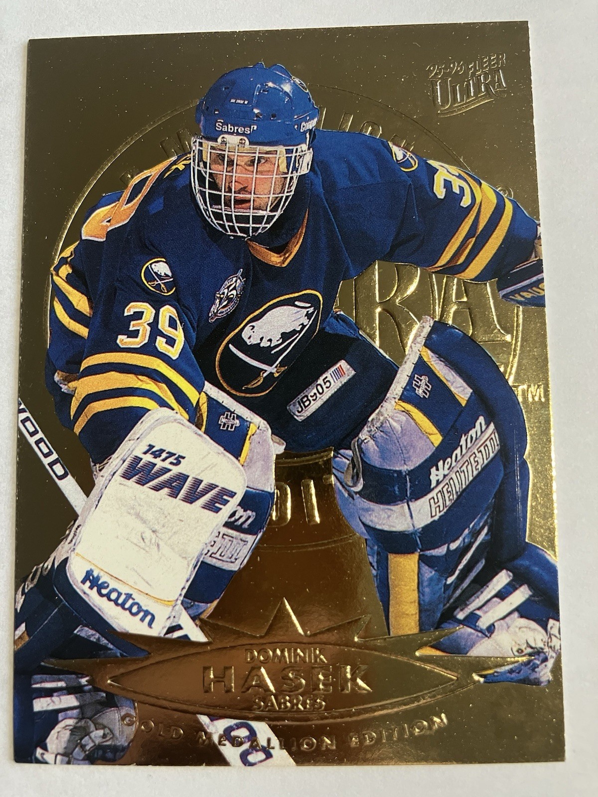 1995-96 Fleer Ultra Gold Medallion NHL Hockey #18 Dominik Hasek Buffalo Sabres