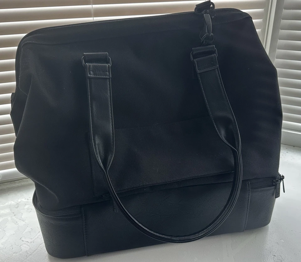 Bolso Beis Weekender Negro Regular Correa Ajustable Correa para el Hombro Foto 2 de 4