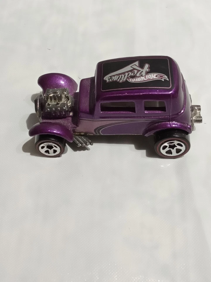 Ford Vicky 1968 Hot Wheels Redline 32 púrpura 1:64 Foto 3 de 4