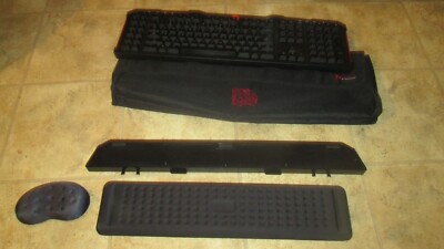 Tt eSPORTS Meka G Unit Illuminated Red Light Mechanical Professional Gaming Keyb