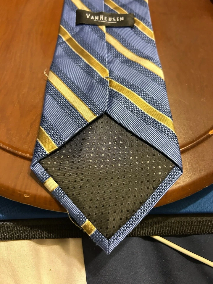 Corbata a rayas azul 100 % seda Van Heusen para hombre Foto 4 de 4