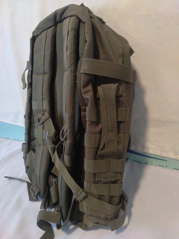 NUEVA Mochila Táctica Highland Tactical Rumble Resistente MOLLE WEBING HOOK-LOOP Foto 3 de 4