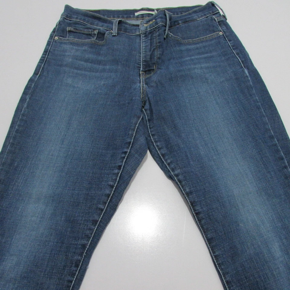 Levis 311 Women’s Shaping Skinny Fit Skinny leg Stretch W31L30 UK 13 SKU M17431] - Image 3 of 4