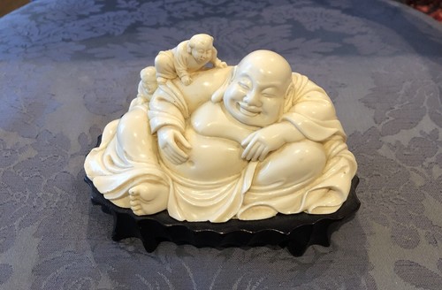 Support en bois vintage Happy Buddha en résine fait main