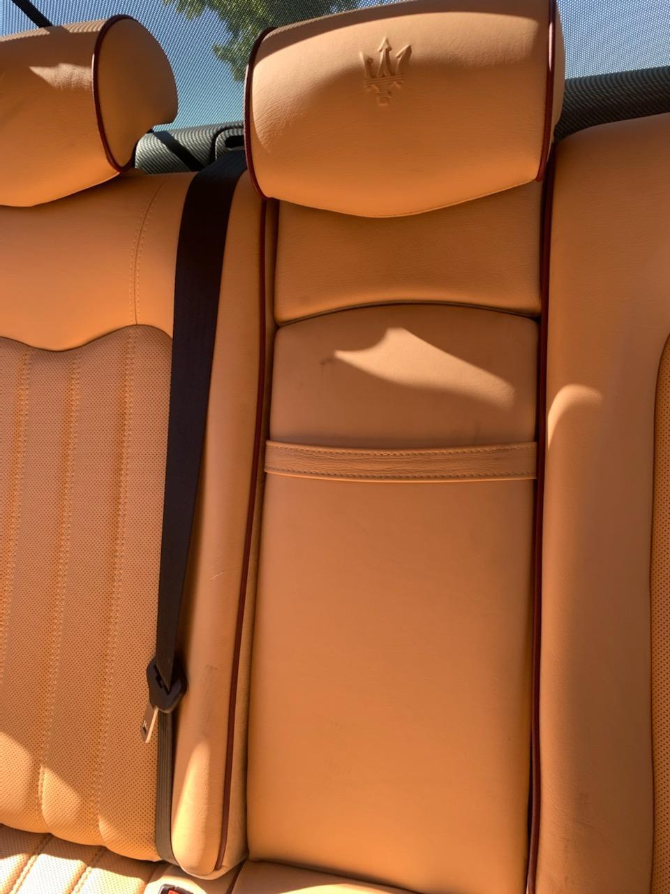 08 MASERATI Center Rear Seat