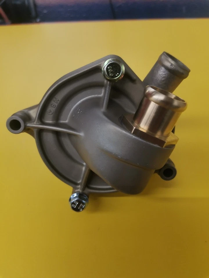 Honda 19200-MB4-010 VF1100C VF700C VF750C, VF1100S Sabre V65, bomba de agua sin cala Foto 2 de 3