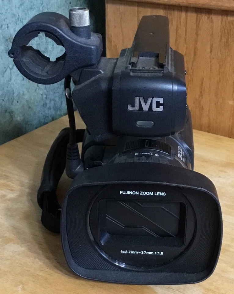 JVC GY-HM100U ProHD Handheld Camcorder w/ Fujinon Zoom Lense F=3.7mm~37mm 1:1.8 - Image 3 of 4