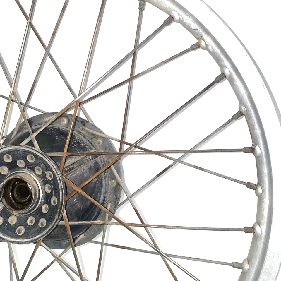 Yamaha TT500 1977 rueda delantera 21" llanta buje fabricante original vintage 76-81 Foto 3 de 4