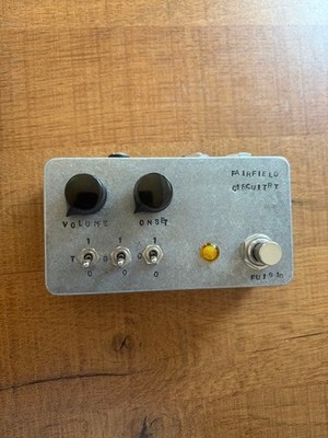 Fairfield Unpleasant Surprise Gate Fuzz Guitar Effect Pedal Used with Box