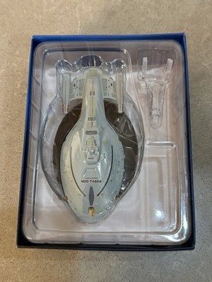 Star Trek Eaglemoss USS Voyager NCC-74656 Die-Cast Model Ship No Magazine