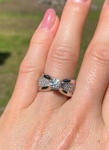 Natural 0.7Ct Diamond and Diamonds gemstone Ring, Solid 18 Karat White Gold, 7US - Picture 4 of 10