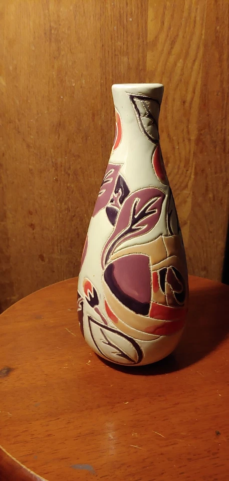 Floral Vase  White Multi Colored Pot Vase Center Piece - Image 3 of 4