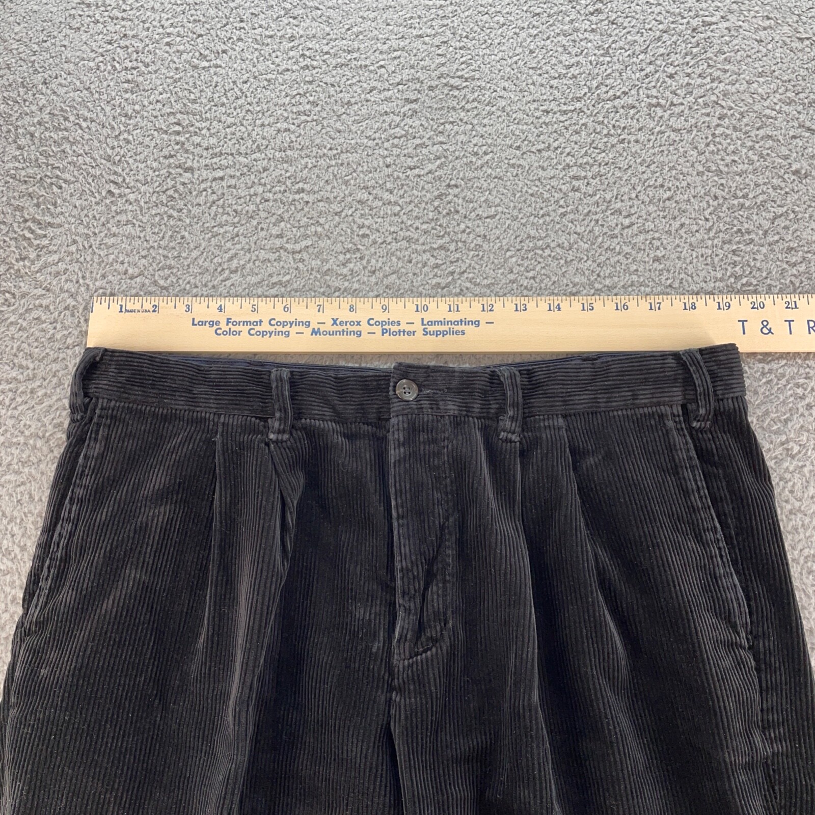 EDDIE BAUER RELAXED FIT Mens Pleated Corduroy Pants 100 COTTON 38x34