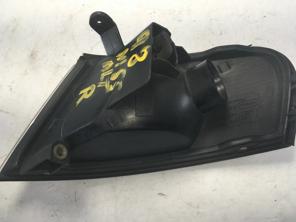 1999 NISSAN SENTRA FRONT RIGHT PASSENGER SIDE TURN SIGNAL HALO CORNER 99 OEM+ - Image 4 of 4