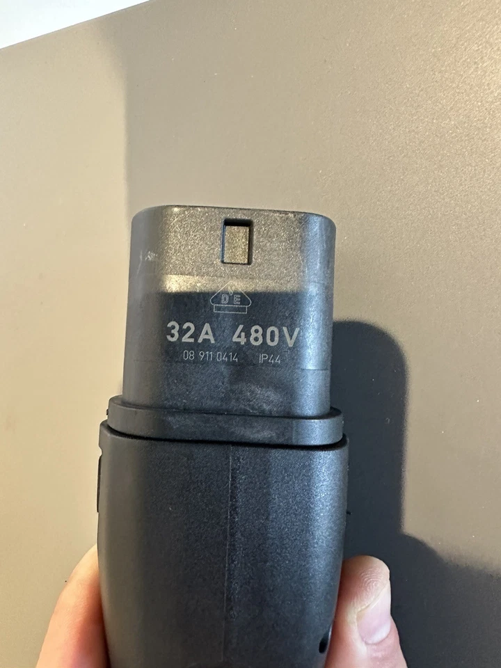 Genuine NEW VW Audi Skoda Charging Cable Public Use 9J1971675 32amp 4.5m - Image 3 of 4