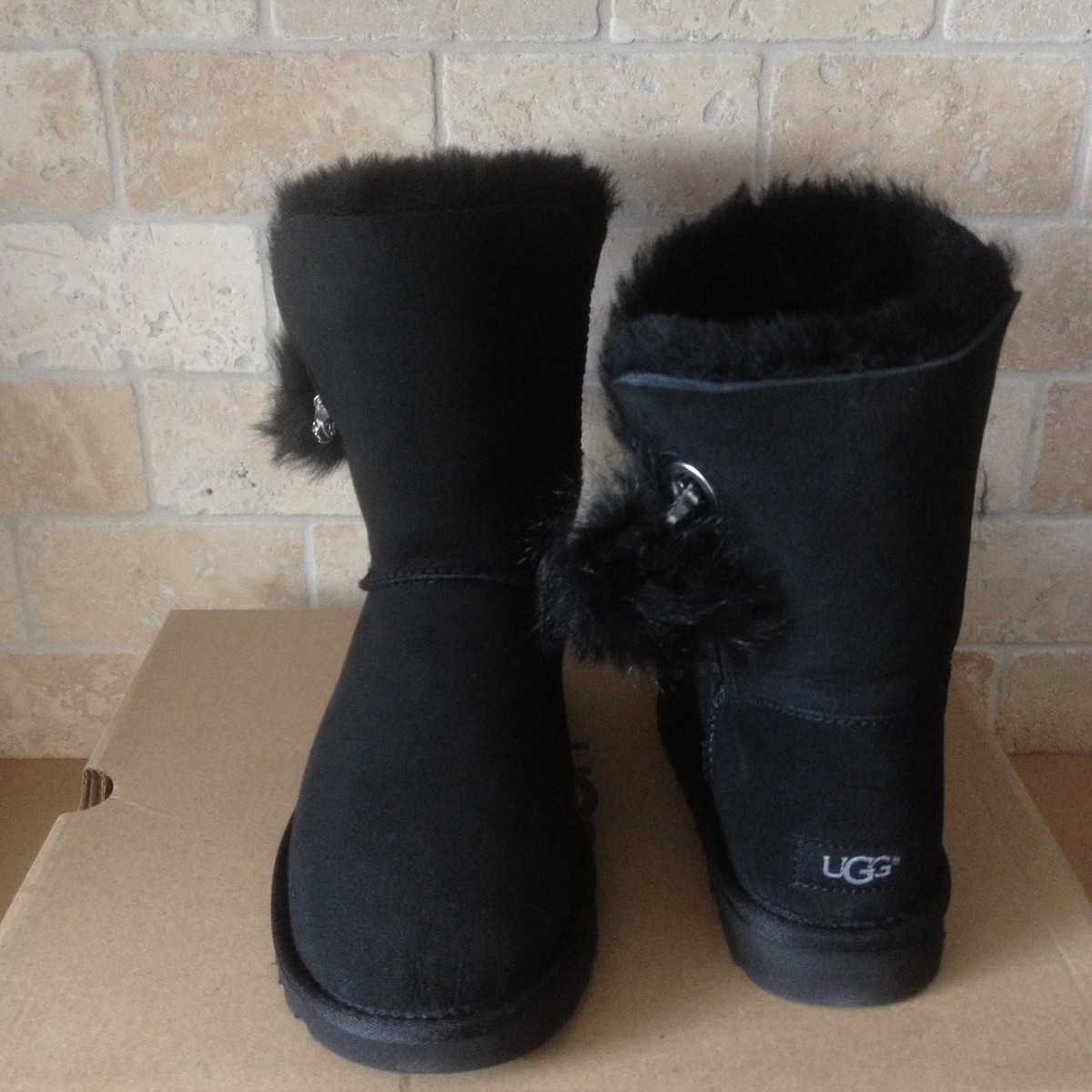 ◉UGG australia◉SWAROVSKI ELEMENTS◉ブラック◉ UGG MINI BAILEY BUTTON BLING BLACK SWAROVSKI CRYSTAL BOOT US 5
