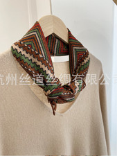 70 Cashmere 30 Silk 26'' Square Brown grain Print Shawl Neckerchief Scarf Wrap