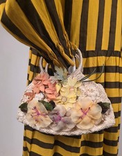 VINTAGE 1950 S HAND WOVEN STRAW PURSE BAG W FLORAL COVERED FRONT