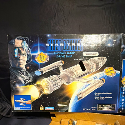 Star Trek First Contact Phoenix Warp Drive Ship Space Ship never out of box