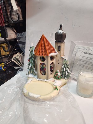 2001 Hummel Scape Collection Wintertime Chapel #1067-D Music Box L/E Goebel NOS