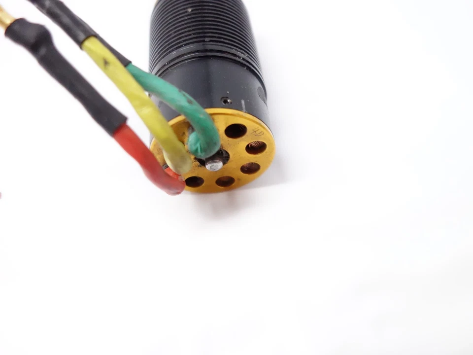 Jamara Elektromotor - D 38 mm - L 70 mm - Welle 5 mm - Zahnrad 19 cmm - Bild 2 von 2