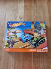 Hot Wheels Beginner Level Slot Car Track Set IN ORIGINAL BOX Barely Used 2 Cars