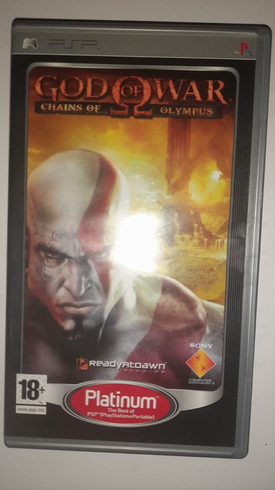 God of War: Chains of Olympus - Platinum Edition (PSP)