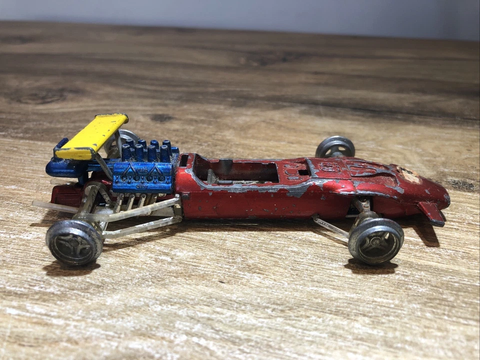 Dinky Toys No.225 1:32 scale Lotus F1 Racing Car Model Missing Tyres - Image 3 of 4
