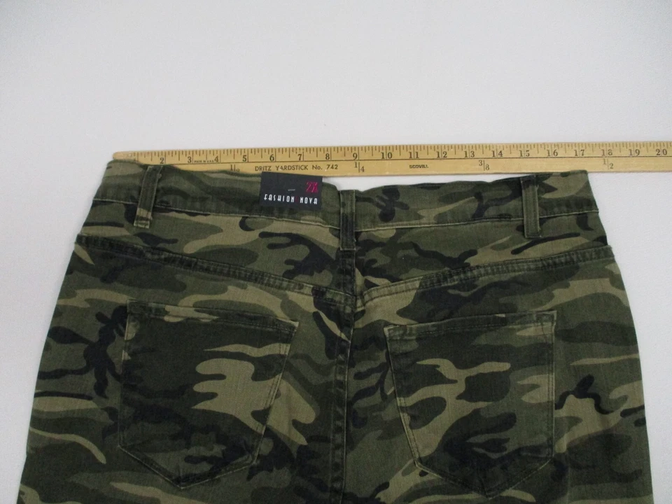 Moda Nova Pantalones Cortos Mujer Talla 2X Bermudas Camufladas Verdes 36x10 P1084 Foto 3 de 4