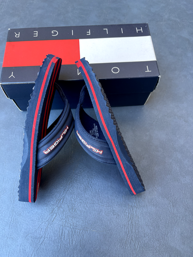 New Tommy Hilfiger Youth Kids Boys Girls Flip Flop Shoes 13M - Picture 2 of 4
